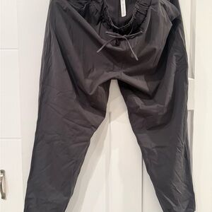 lululemon athletica Gray Sweatpants Tapered Joggers